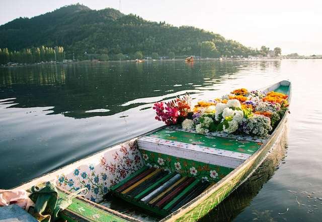 shikara.jpg